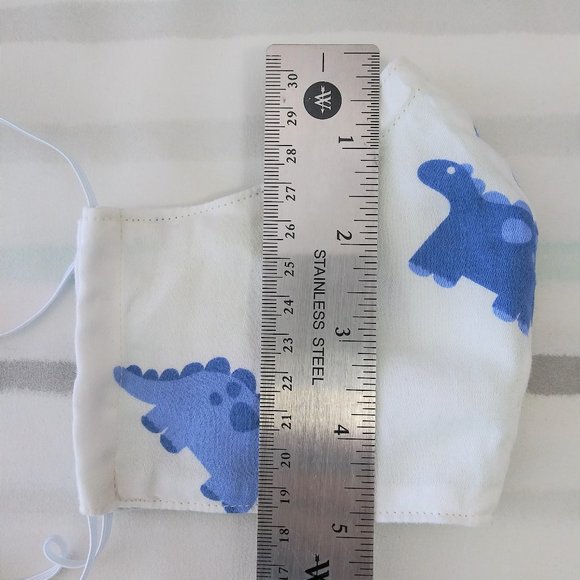 SECONDS Adult S homemade mask w/ pocket - uterus - Picture 7 of 9